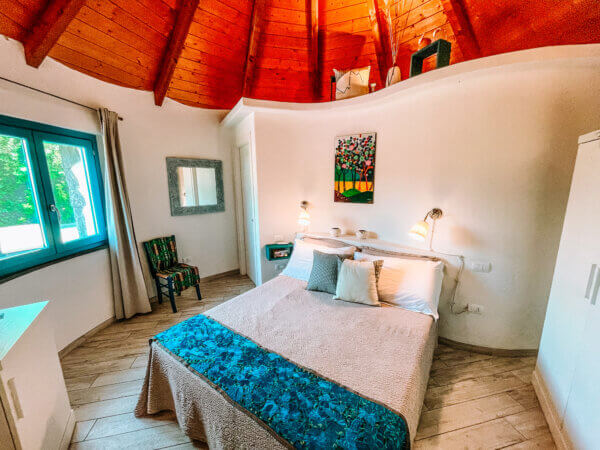 Interno delle "pinnette" di Is Cheas