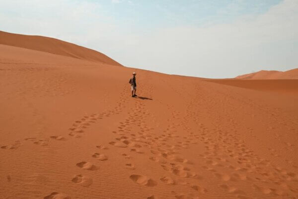 Esplorare la Deadvlei in Namibia
