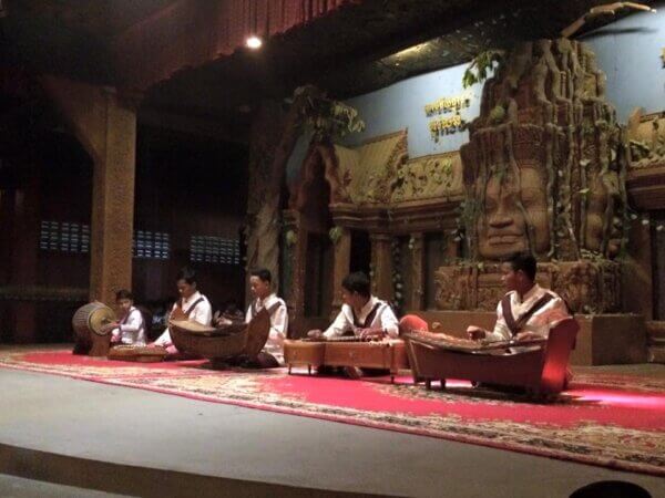 Cena con spettacolo Apsara