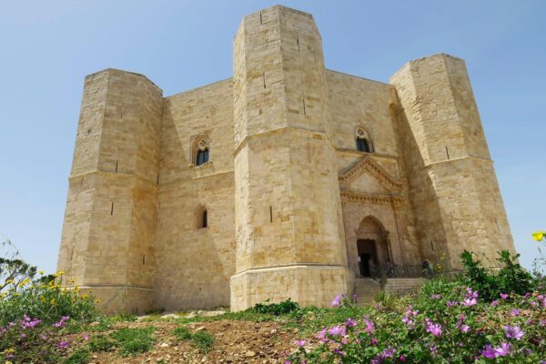 CASTEL DEL MONTE