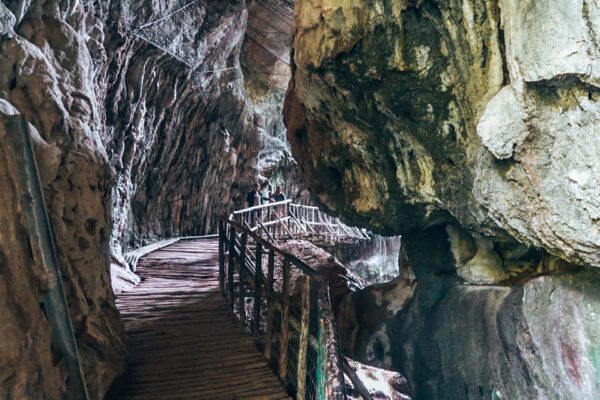 Parco Grotte del Caglieron