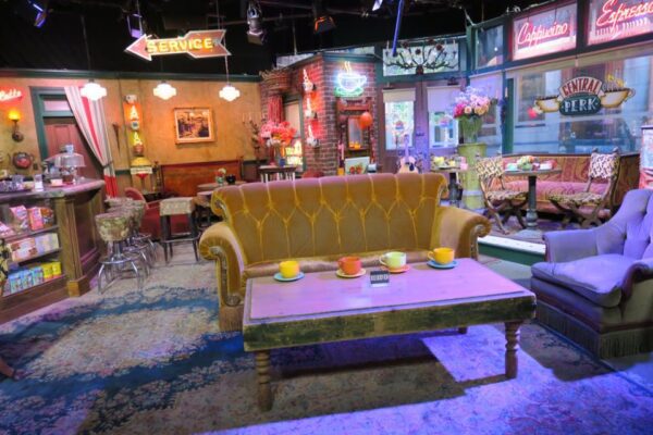 THE FRIENDS SET